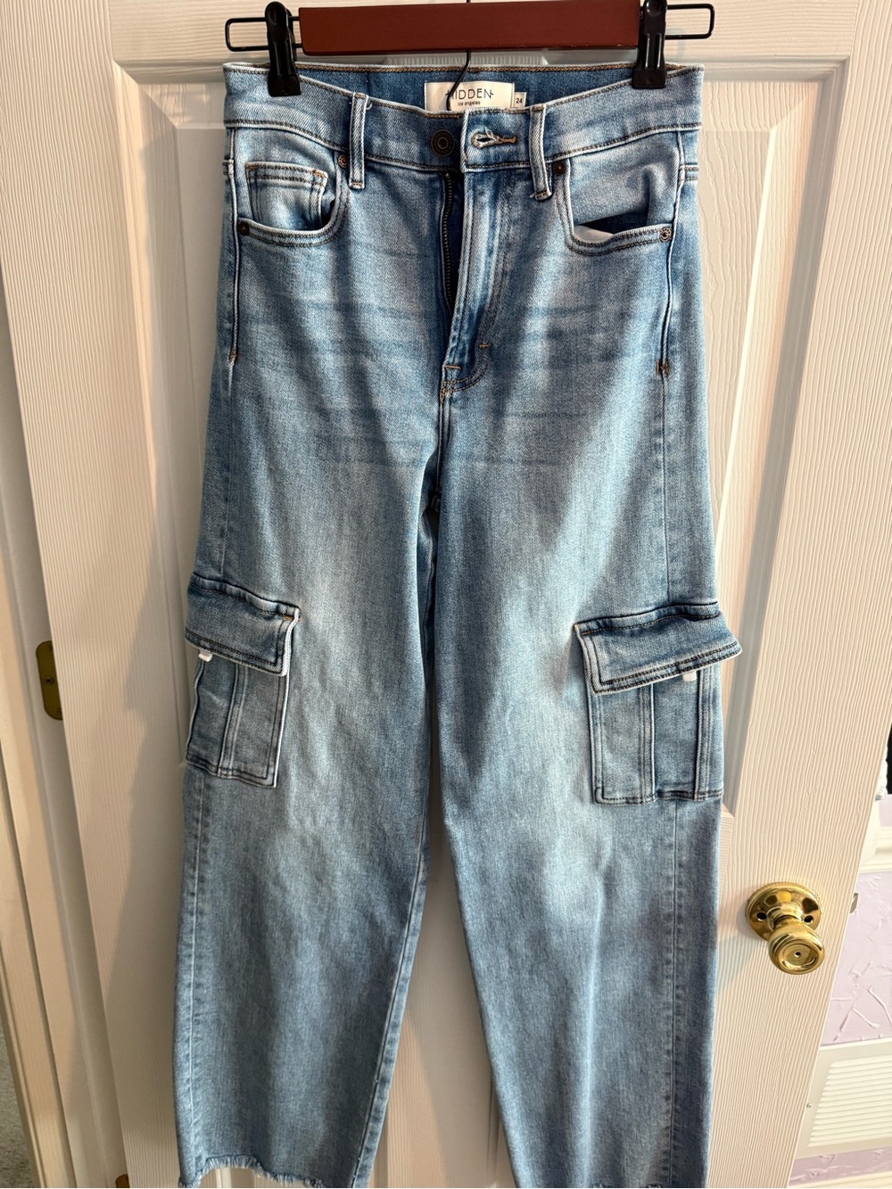 Buckle Light Blue Wide-Leg Cargo Jeans